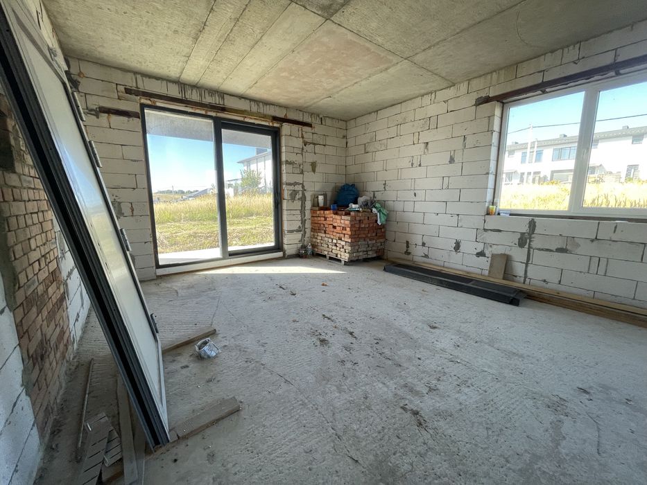 Продам Будинок в місті 10 сот землі Макарова 3-тя поліклініка