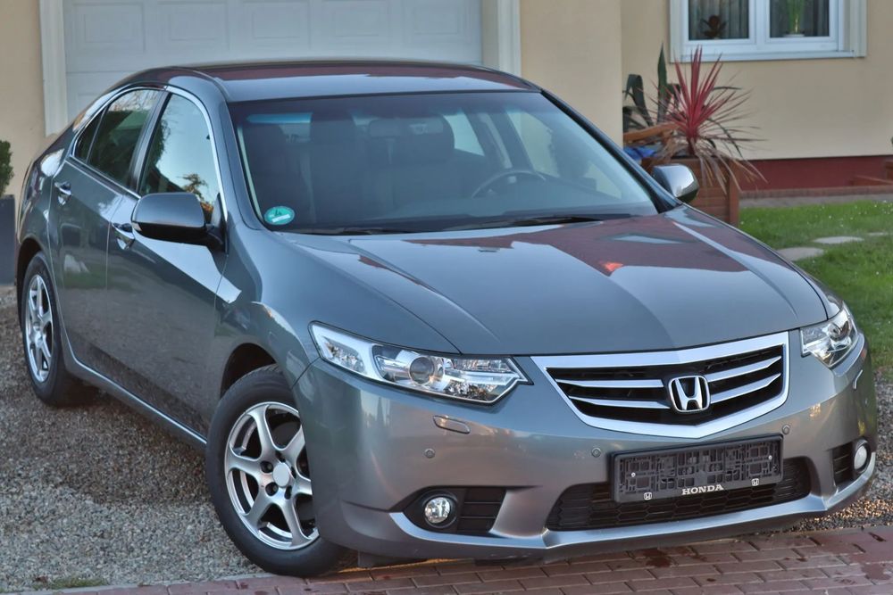 Honda Accord 2.0 benzyna • Ksenon• Salon Niemcy • Czujniki • Oryginał
