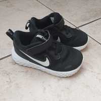 Buty Nike REVOLUTION 5 r. 23.5