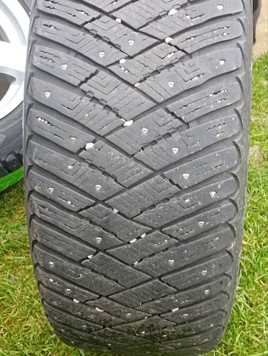 Титани з резиною на passat