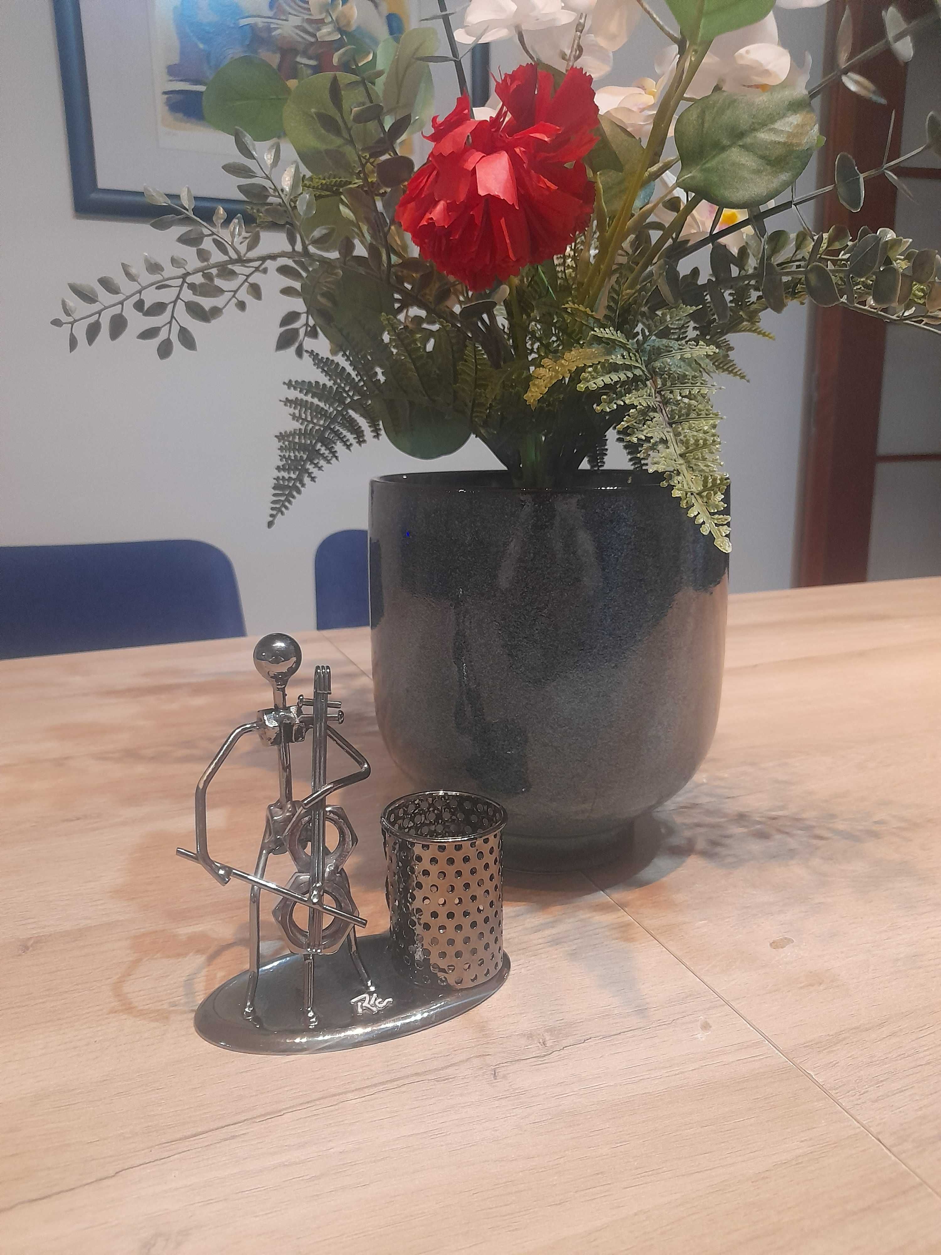 Boneco de arte de ferro para taça de lápis / Porta-caneta