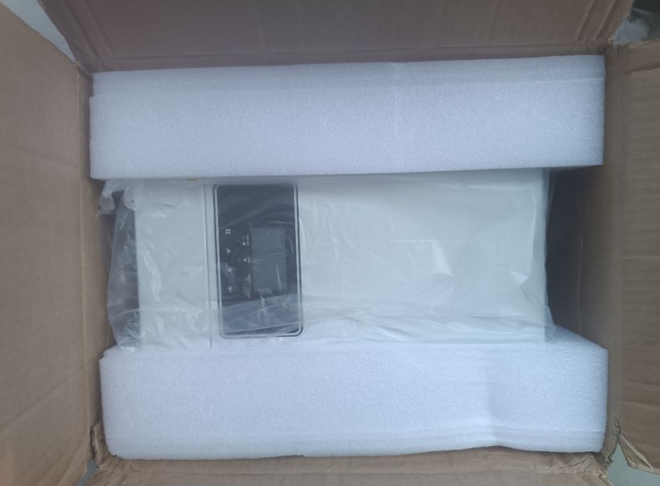 Гібридний Сонячний Інвертор 24В 3000вт, 2.0KVA/3.2KVA
INVERTER / MPPT