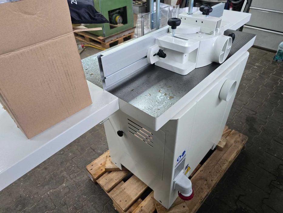 Frezarka dolnowrzecionowa scm minimax t45c