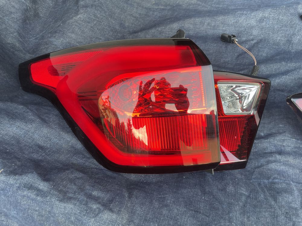 Lampy tylne Ford Kuga , Escape