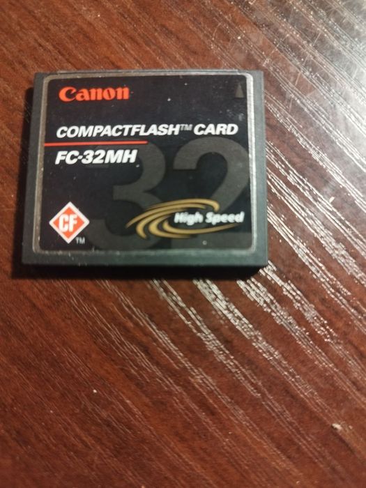 Продам карту пам'яти.