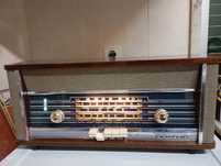 Radio a válvulas Siera