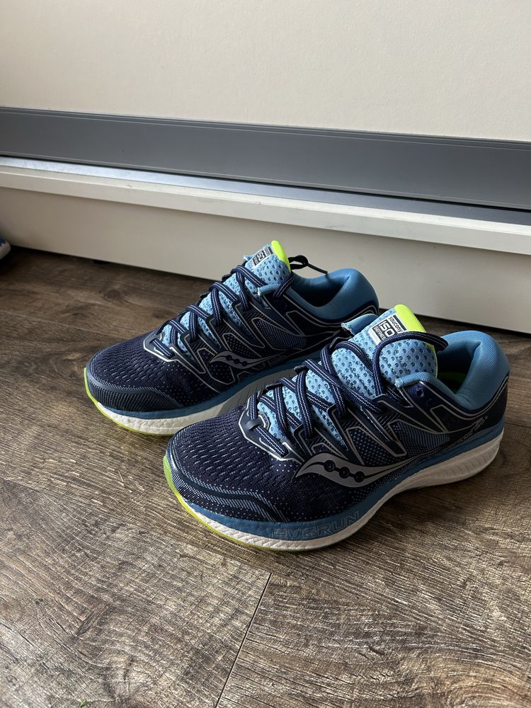 Кросівки Saucony  hurricane Iso 5 p24 розмір.