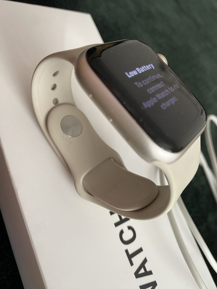 Apple Watch zegarek stan bardzo dobry