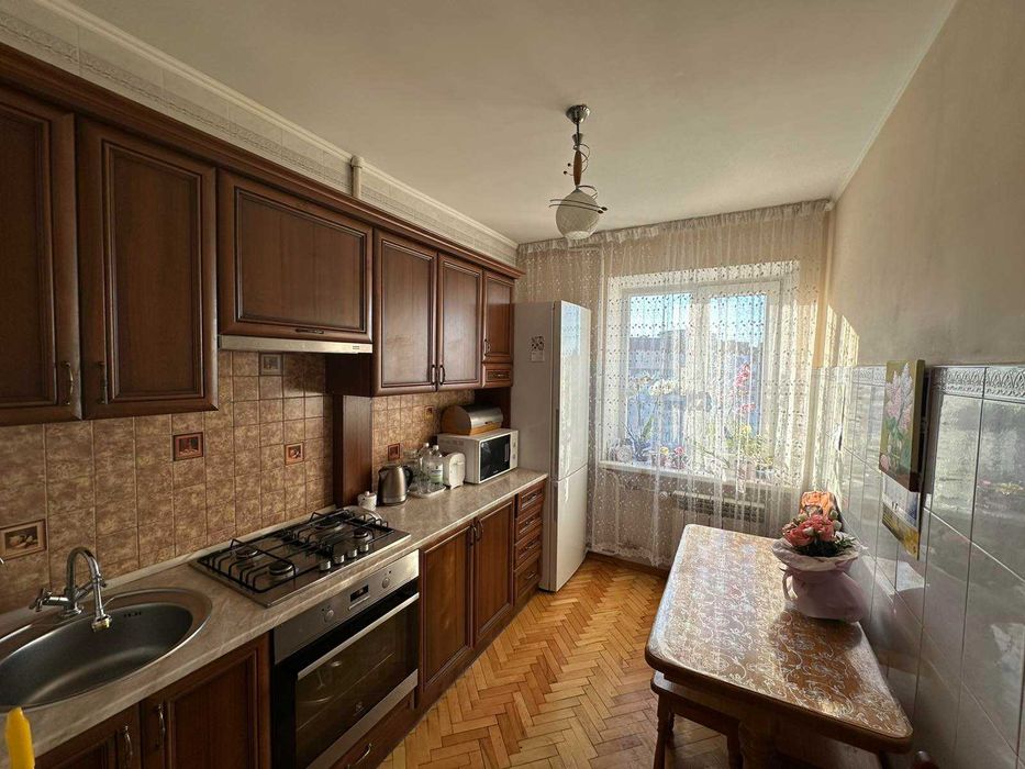 Продам 3-кім.квартиру м.Тернопіль, Бам, вул. 15 квітня