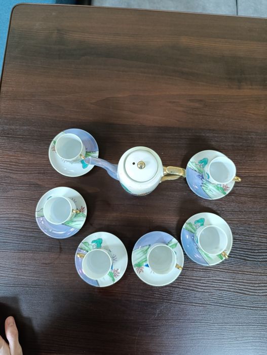 Чайний сервіз , японський сервіз , чашки , чайник , порцеляна