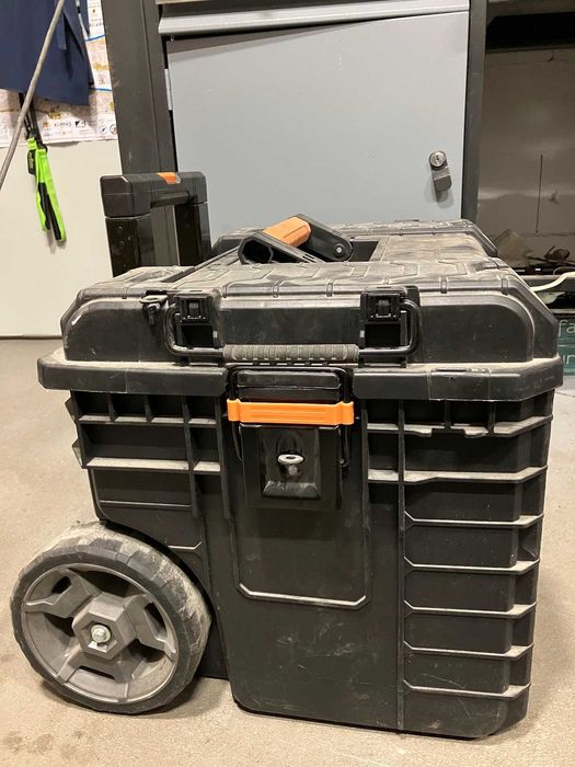 Skrzynka narzędziowa Magnusson