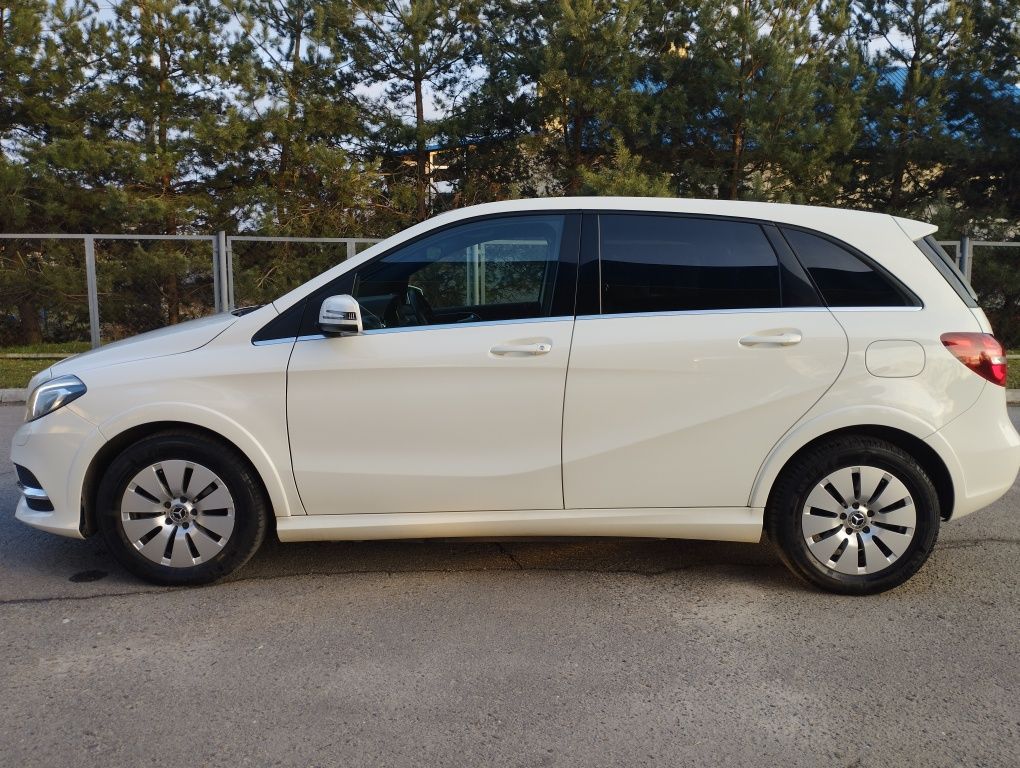 Mercedes B 250 електро 2015 31 kwt