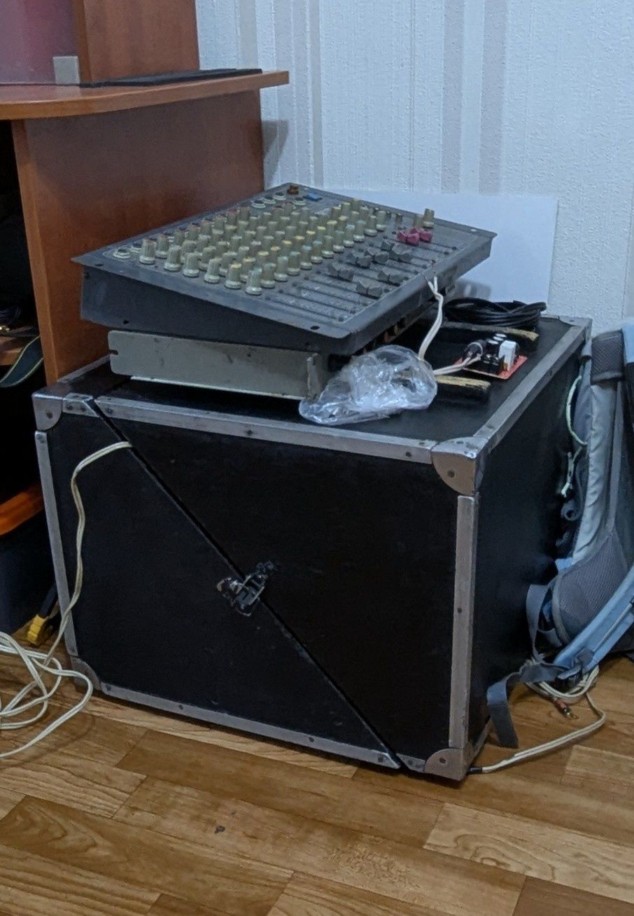 Колонки, мониторы на 4а-32