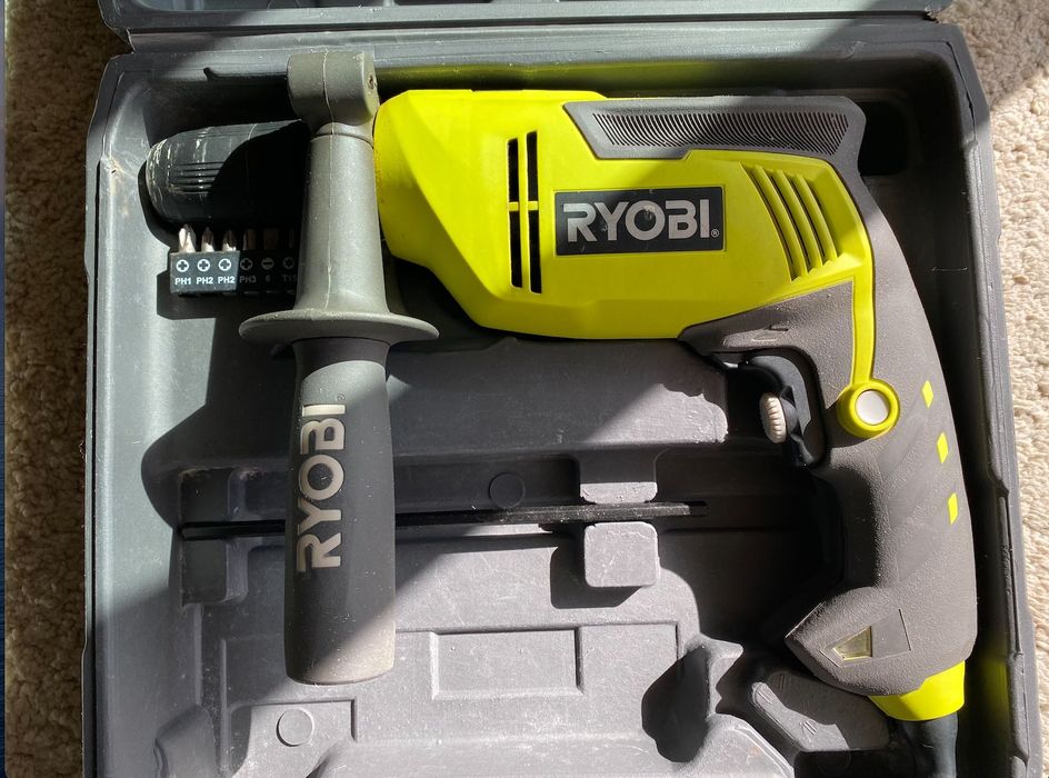 Berbequim Ryobi 750w