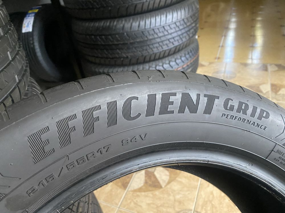 215/55/17 94V GOODYEAR EFFICIENT GRIP Performance