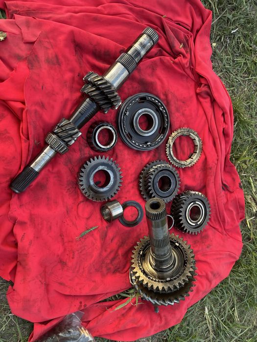 Кпп/коробка передач транспортер Т4 Течик 2.5 65-ка EWB/DUJ  запчастини