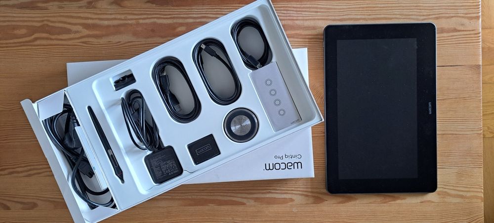 Tablet graficzny Wacom Cintiq 13 pro