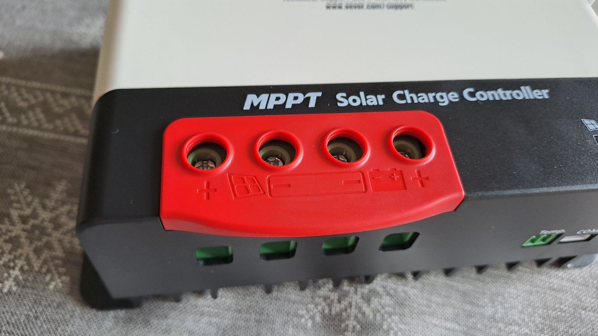 Regulator Ładowania Słonecznego ABS + PC 50A 100V  marki VEVOR