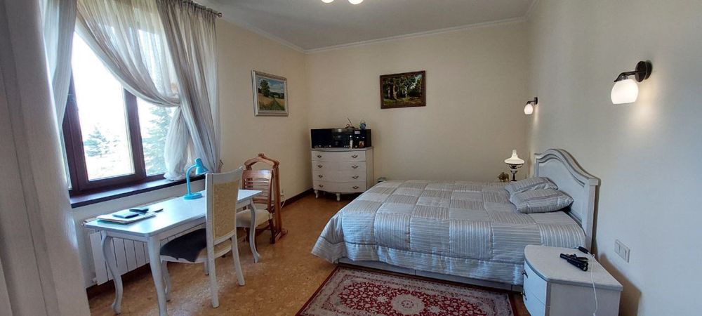 Елітний будинок з розкішним садом в Білоцерківському районі