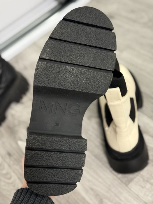 Жіночі черевики/сапоги/челсі MANGO з біркою нові