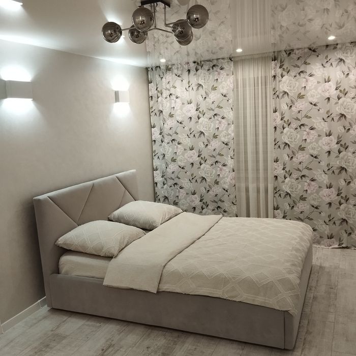 Квартира 2 кімн. подобово/погодинно! Центр/вокзал 2 хв..