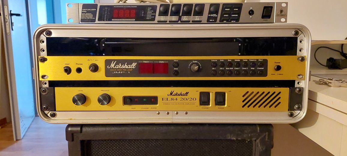 Marshall JMP1 pre-amp e EL84 20/20 power amp