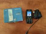 Telefon Nokia 3310 z ładowarką