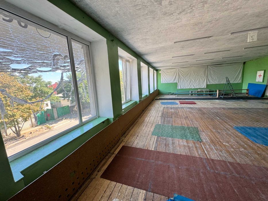 Театральна спортзал 370 кв.м. в/у гарне місце