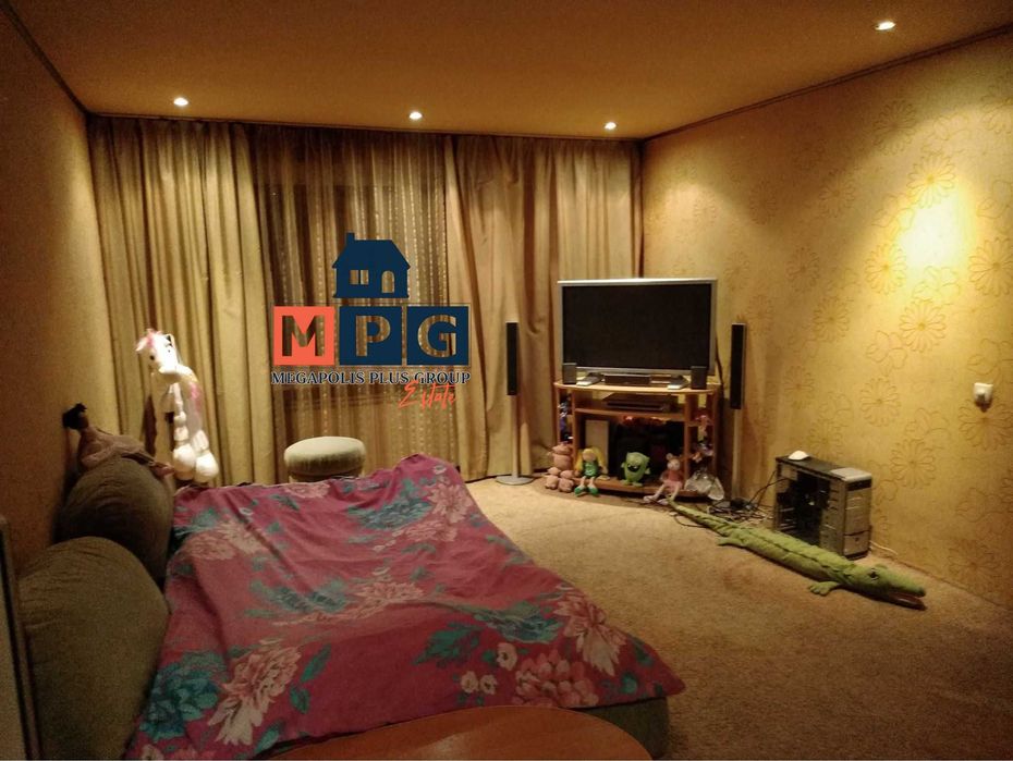 Продаж. 2к квартира, 606м.р.