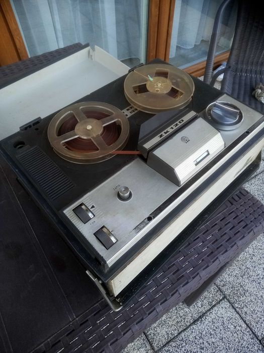 Magnetofon szpulowy UNITRA