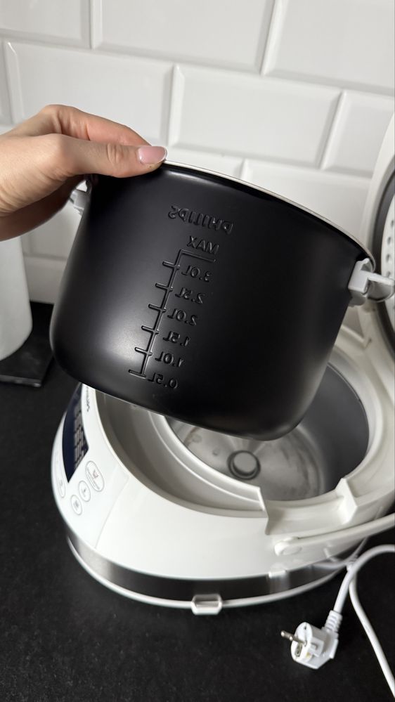 Multicooker PHILIPS HD4731/70