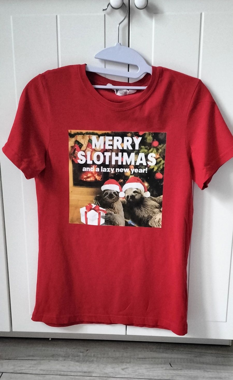 Czerwony świąteczny t-shirt koszulka świąteczna H&M 146 152