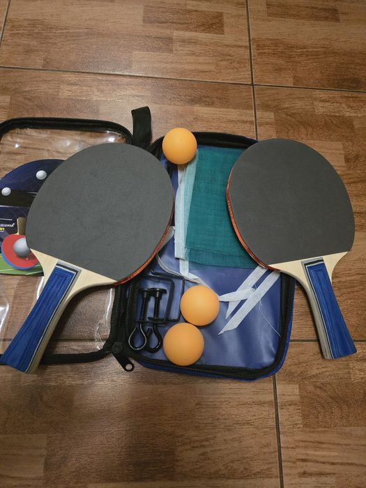 Набор для настольного тенниса (2 ракетки + 3 мяча + сетка)
