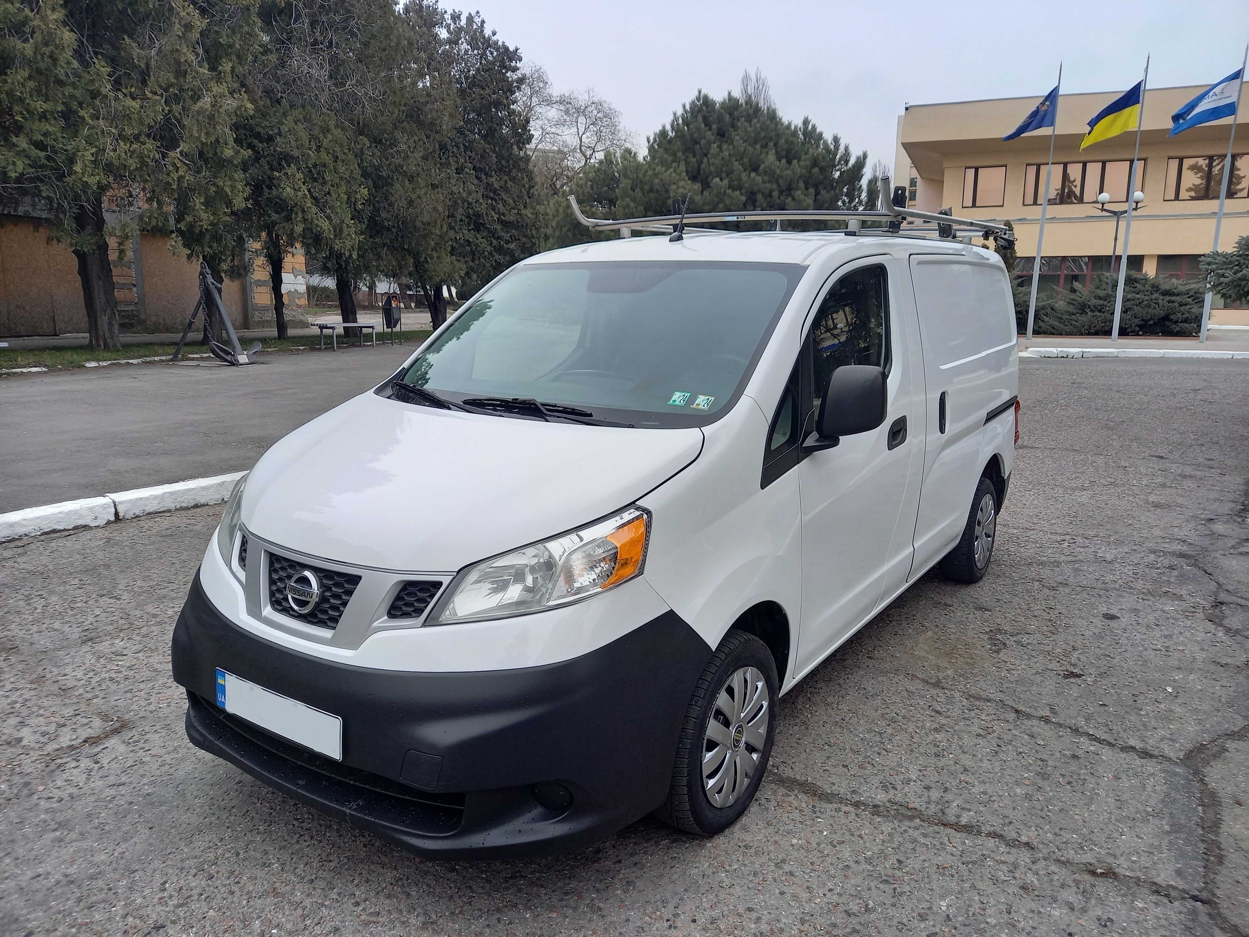 Микроавтобус грузовой Nissan NV200 2019