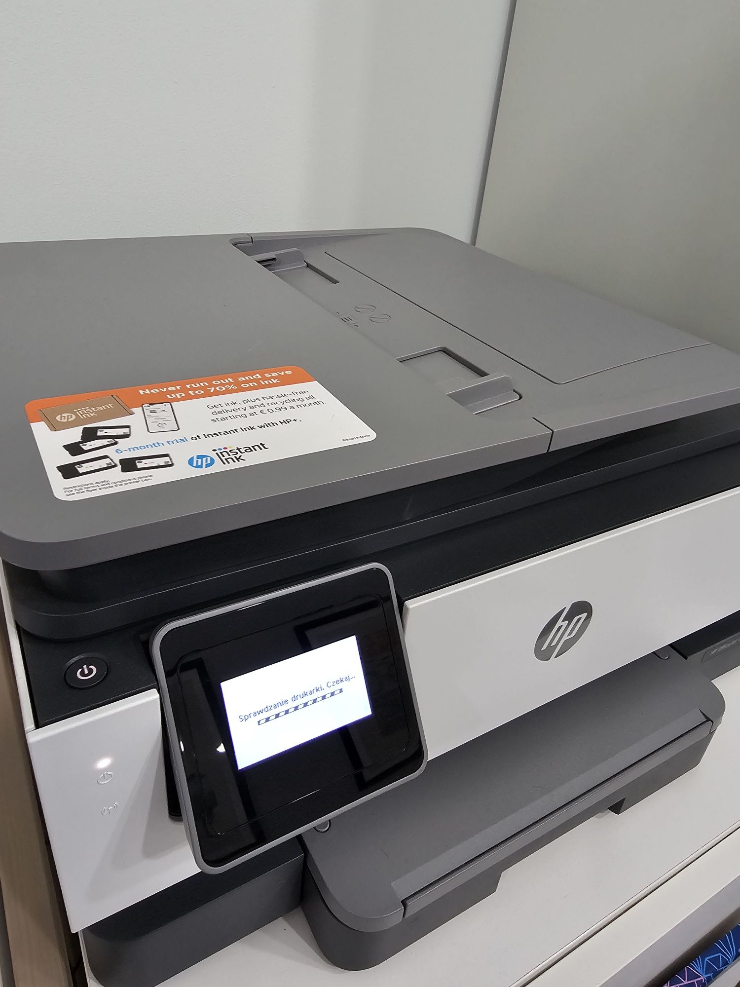 Urządzenie wielofunkcyjne HP OfficeJet Pro 8122e Druk w kolorze,
