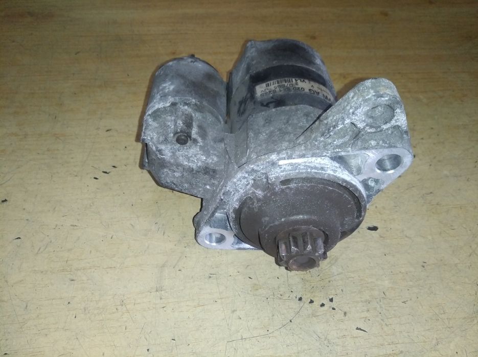 Golf 4 IV 1.4 16v rozrusznik 020.911.023S i inne