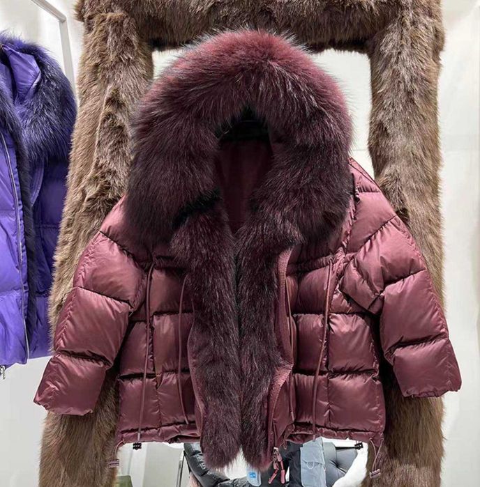 Ексклюзивний пуховик жіночий з натуральним хутром