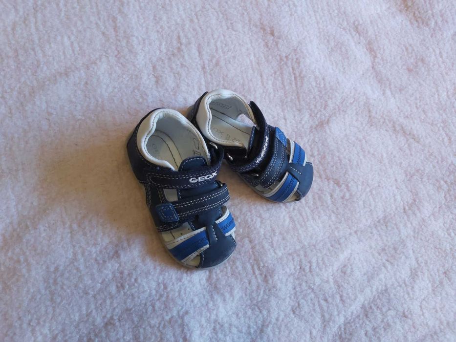 Sandálias Geox - Criança - Tamanho 21