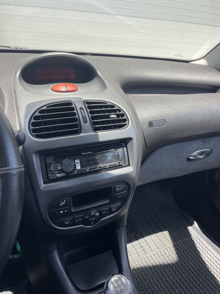 Peugeot 206 1.6 HDI