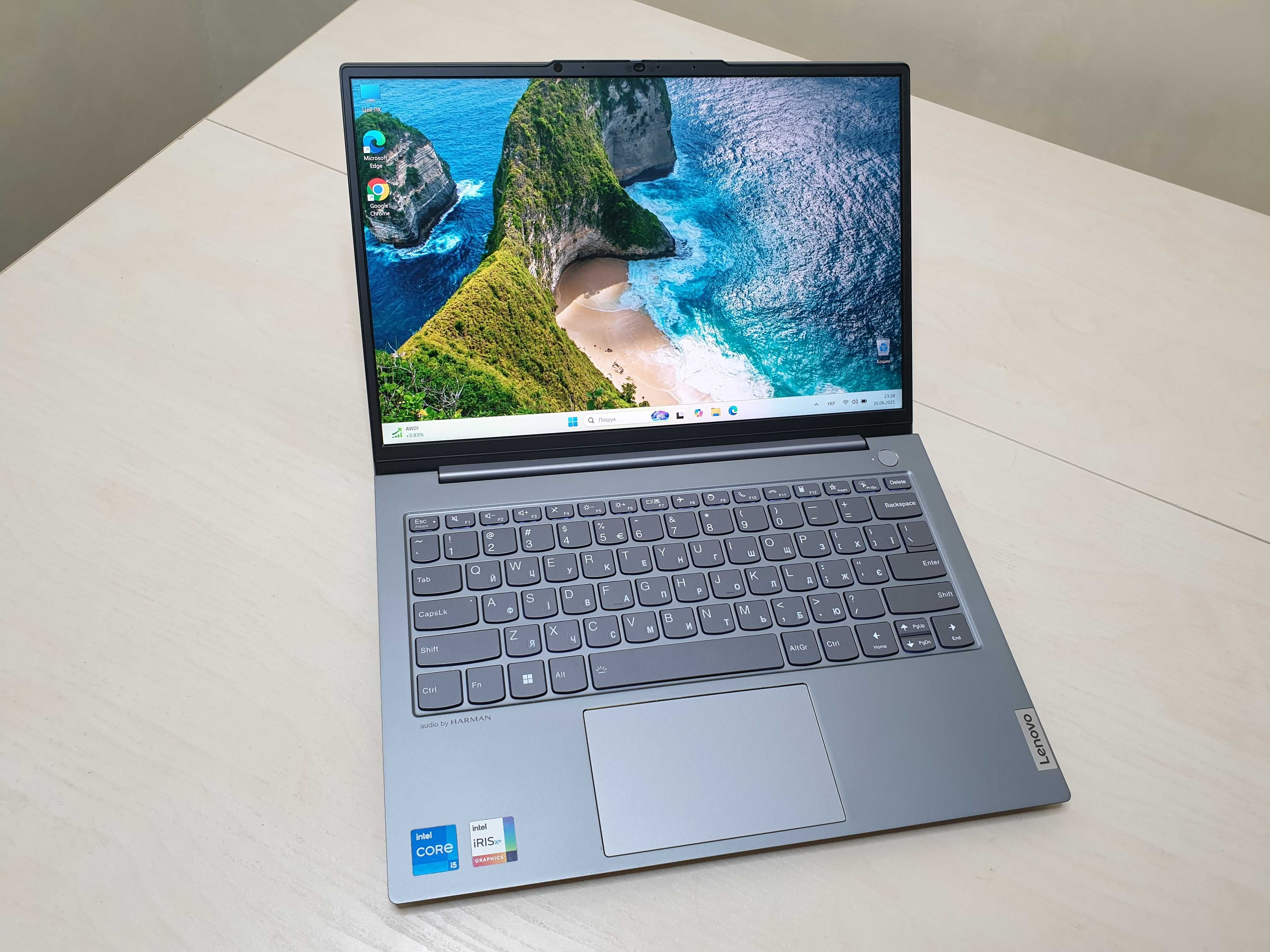 Потужний ноутбук Lenovo /Intel i5-1240P 12 ядер/RAM 16 GB DDR5/SSD 512