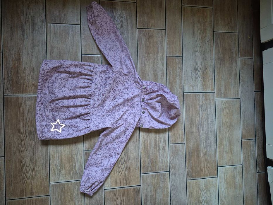 Dziewczęca kurtka wodoodporna rozm.110 cm