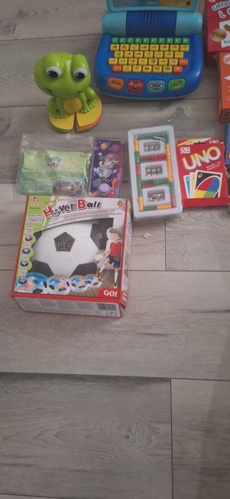 Laptop edukacyjny, puzzle I gry