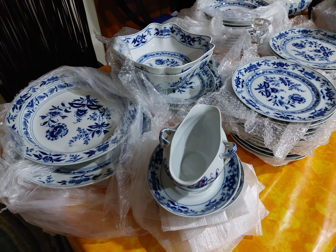 Serviço incompleto de jantar vista alegre