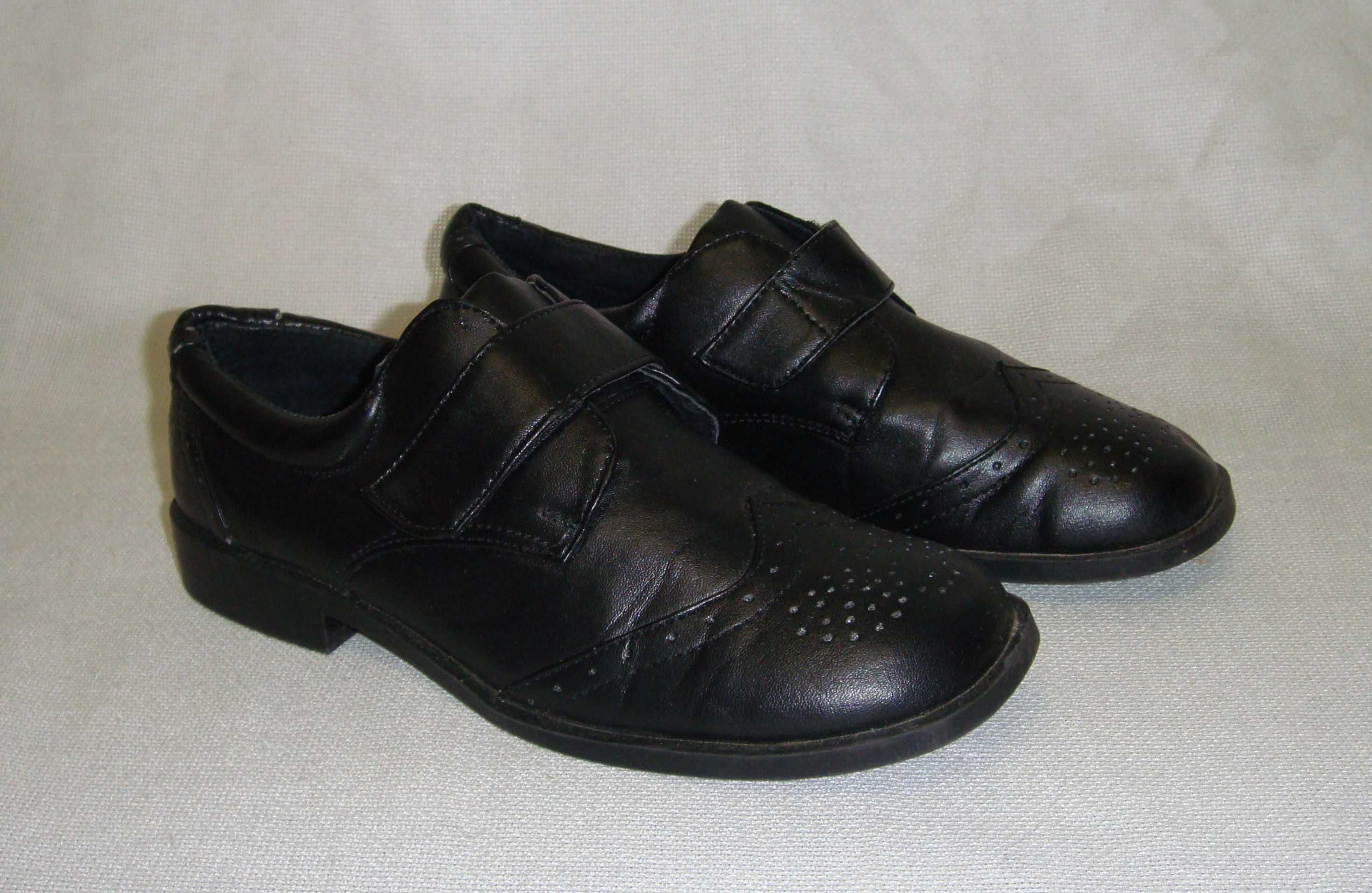Детские черные демисезонные туфли на мальчика р 35 на липучке