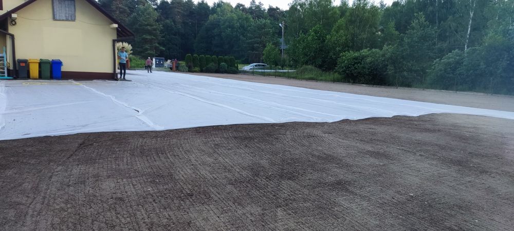 Zakładanie trawników, nawodnienia, usługi glebogryzarką separacyjną