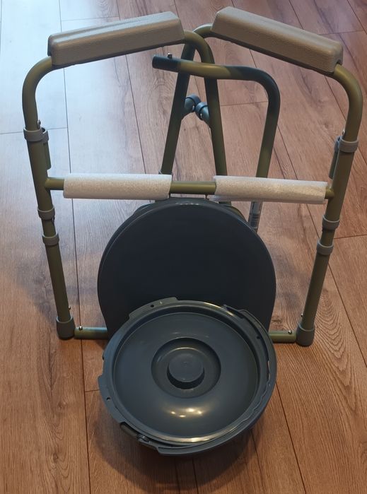 Krzesło toaletowe - składane AR-101