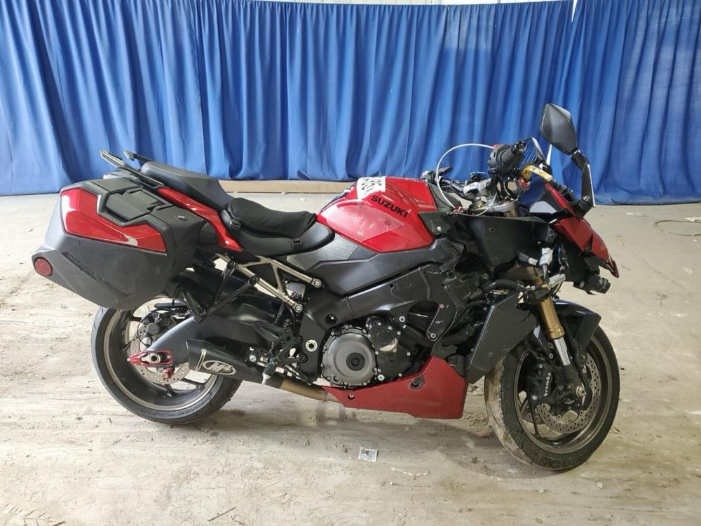 Suzuki gsx-s100gt 2024