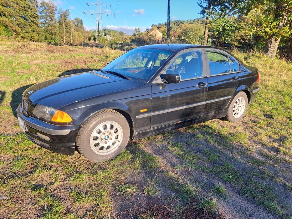 BMW E46 Sedan 323 170km GAZ 263tyś opłacony dla majsterkowicza