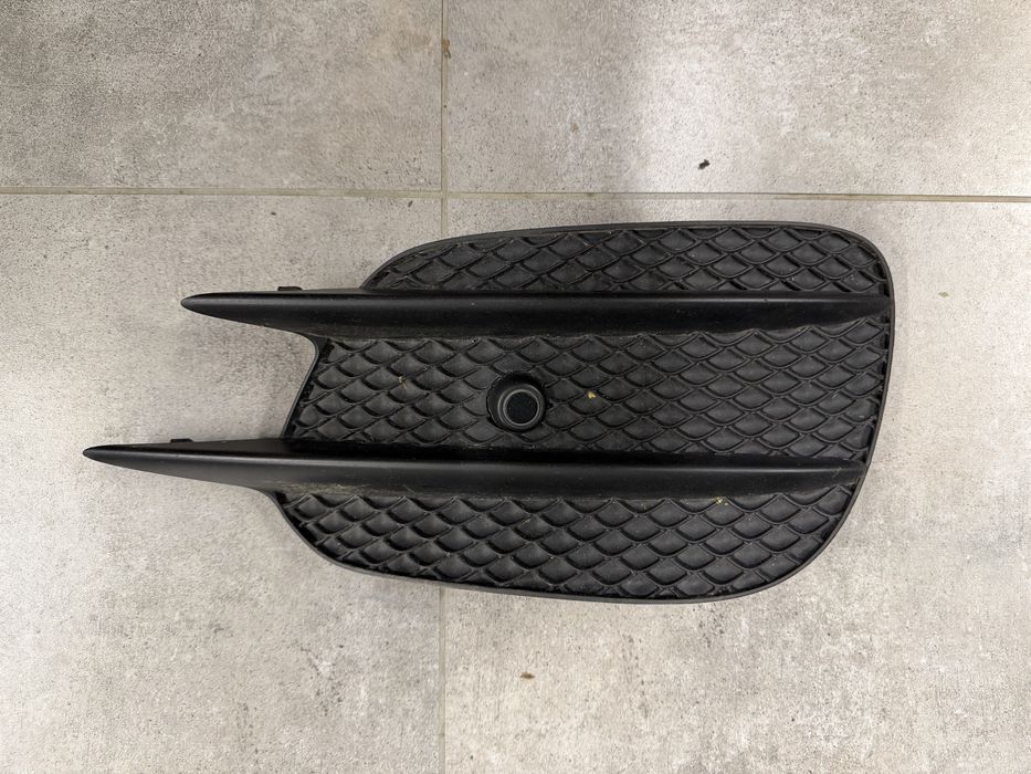 Kratka zderzaka przod lewa Mercedes E klasa W213 orginal