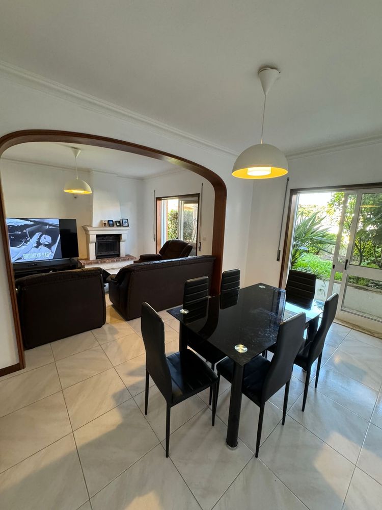 Quarto compartilhado prox Aeroporto frente ao Metro.